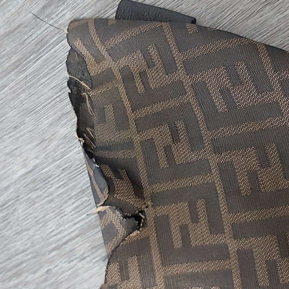 Fendi Brown FF Purse LINING - Picture 7 of 8
